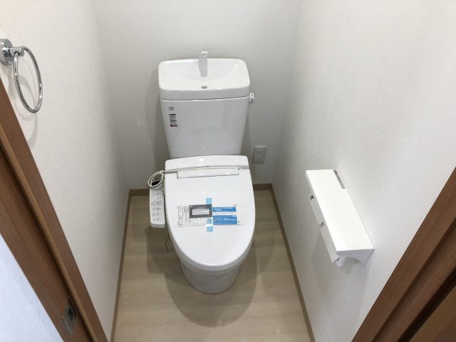 トイレ　※退去前の為、写真と現状が異なる場合がございます