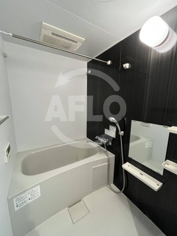 バス・シャワールーム　レオンコンフォート南堀江　バスルーム