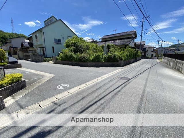 その他　前面道路（その他）まで0m