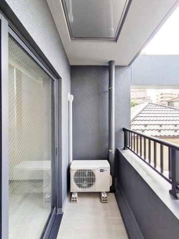 バルコニー　AZEST阪東橋II