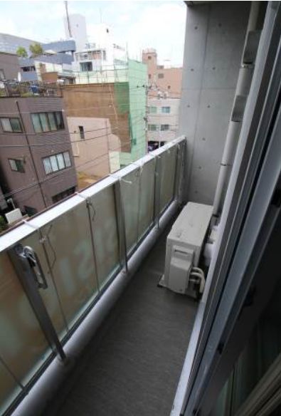 バルコニー　参考写真：景観は異なります
