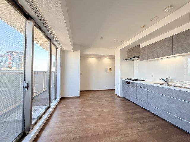 居室・リビング　ＬＤＫ約１０．１帖