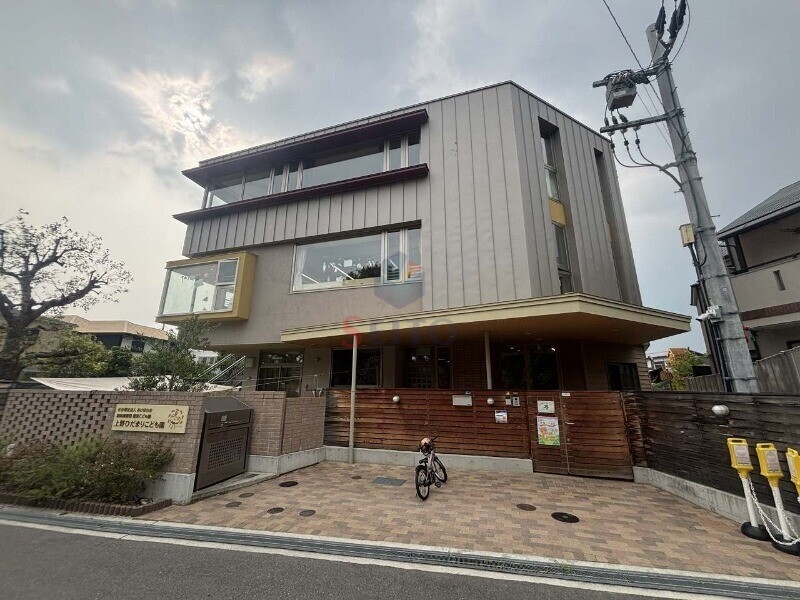 幼稚園・保育園　上野ひだまりこども園（幼稚園・保育園）まで584m