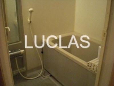 バス・シャワールーム　浴室も付いており、日々の疲れを癒します♪