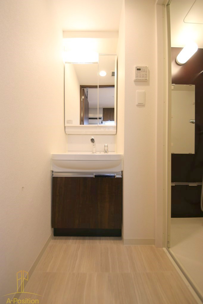 洗面設備　プレサンス玉造ザ・ライブ