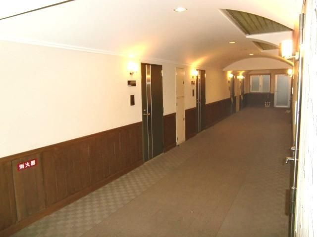 エントランス　★建物内のエントランスホールです★