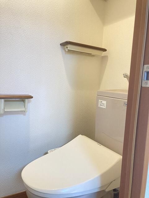 トイレ　※別部屋参考写真