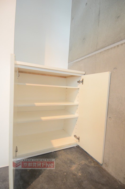 その他設備　シューズボックス