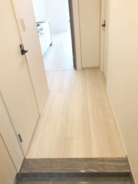 玄関　※写真は同タイプ住戸です。
