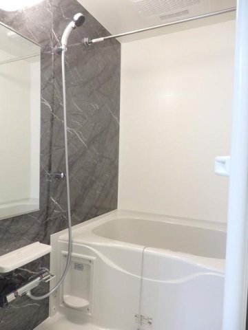 バス・シャワールーム　お風呂で日々の疲れを落としましょう