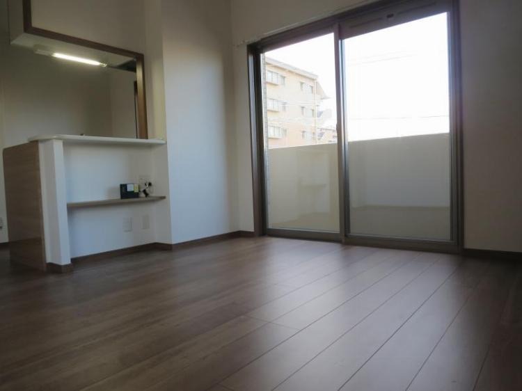 居室・リビング　物件の画像3