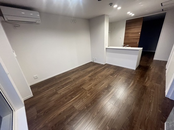 居室・リビング　※別部屋の写真です