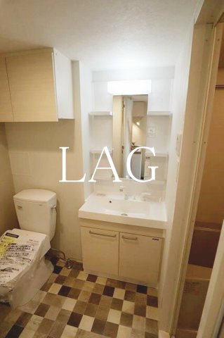 洗面設備　独立洗面台です。