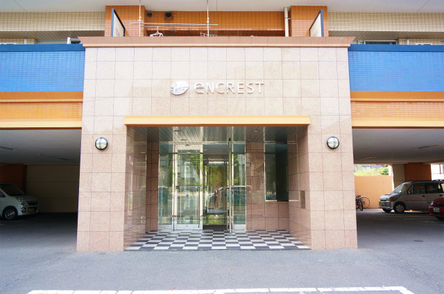 エントランス　清潔なエントランスです