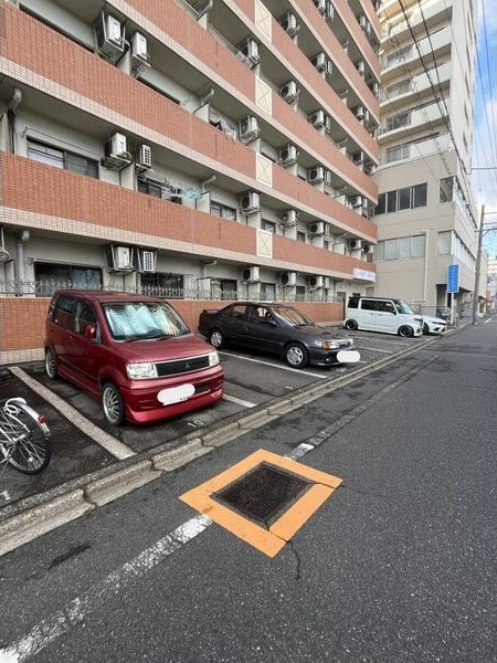 駐車場　駐車スペースもあります
