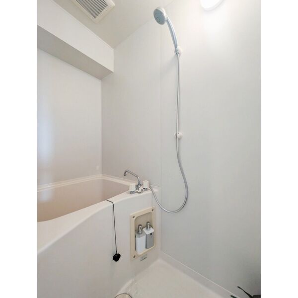 バス・シャワールーム　お風呂です