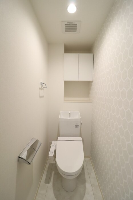 トイレ　温水洗浄暖房便座