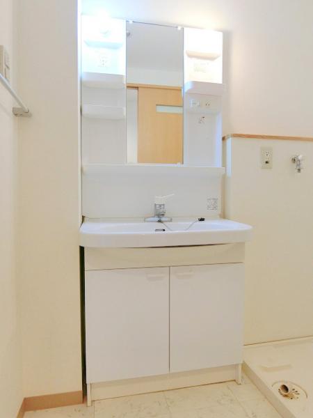 洗面設備　写真は別のお部屋のイメージです