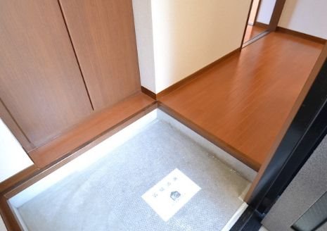 玄関　シューズボックス完備です。