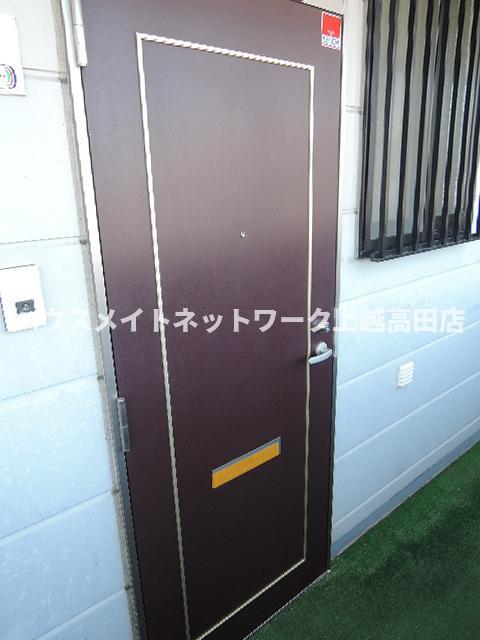 玄関　玄関ドア