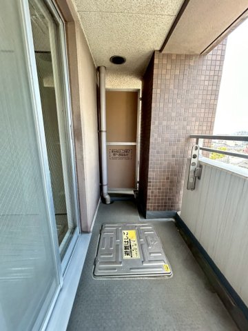 バルコニー　同物件、別号室の参考写真です。