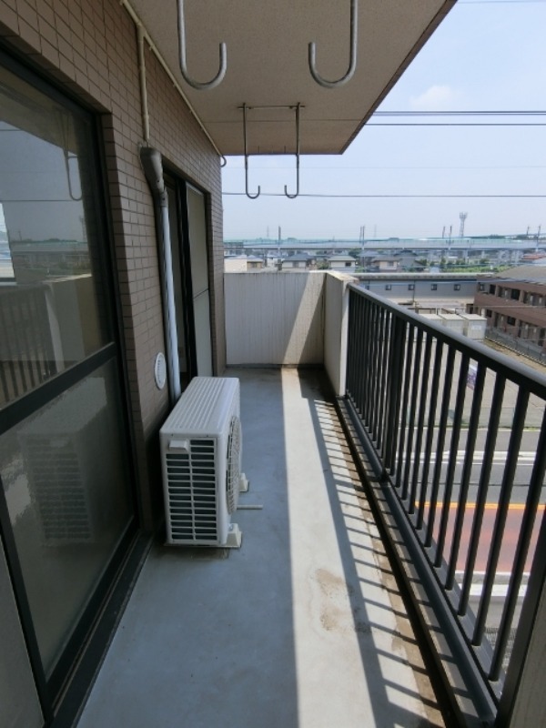 バルコニー　図面と現状に相違がある場合には現状を優先