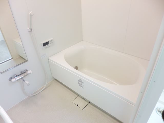 バス・シャワールーム　追い焚き完備