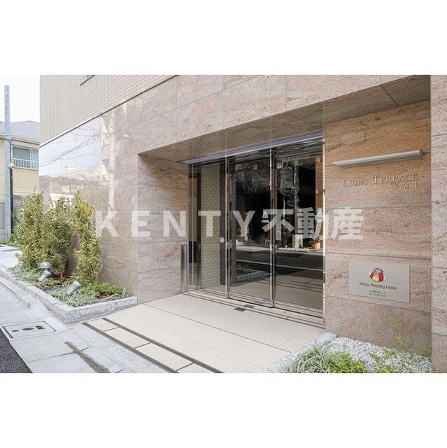 エントランス　建物の内部です