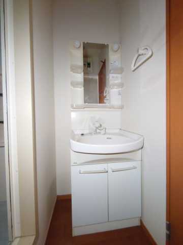 洗面設備　ウーノルミノーゾ