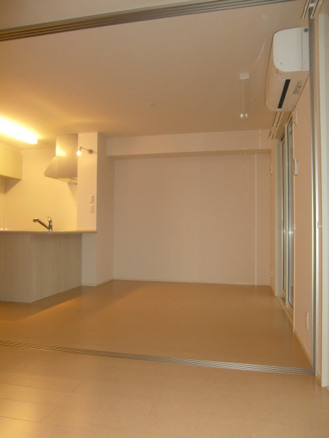 居室・リビング　ナチュラルカラーの統一感あるリビング。