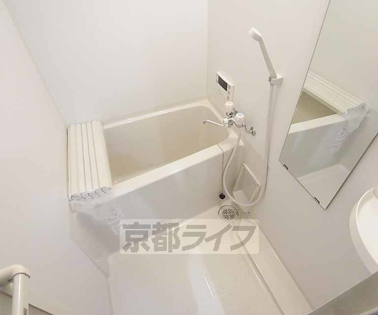 バス・シャワールーム　きれいなお風呂です。