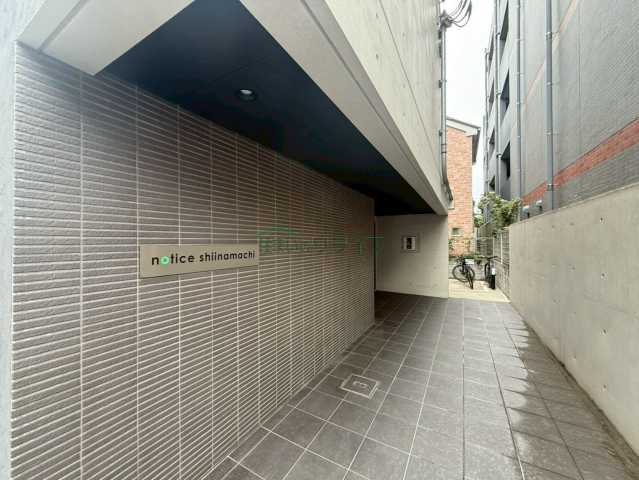 エントランス　notice椎名町