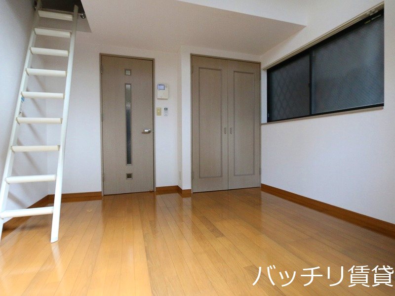 居室・リビング　画像は別号室タイプの為、現状を優先致します。