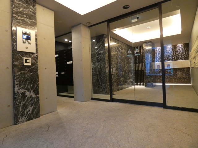 エントランス　エントランス