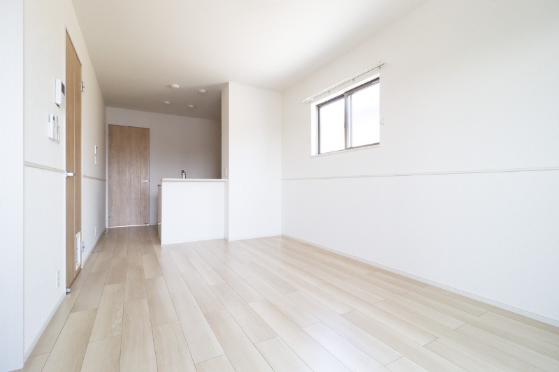 居室・リビング　図面と現状に相違がある場合には現状を優先