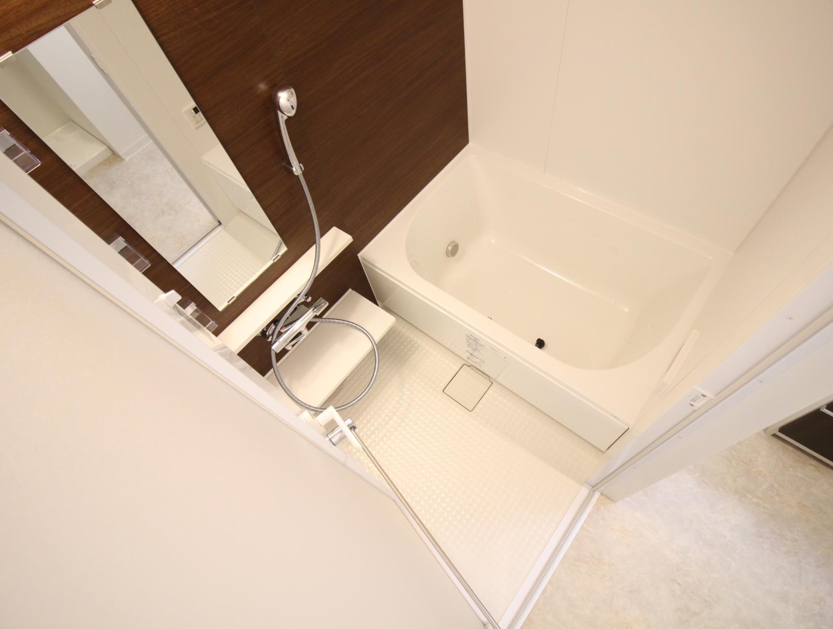 バス・シャワールーム