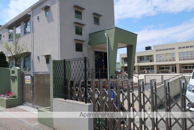 幼稚園・保育園　冨士見第二幼稚園（幼稚園・保育園）まで280m