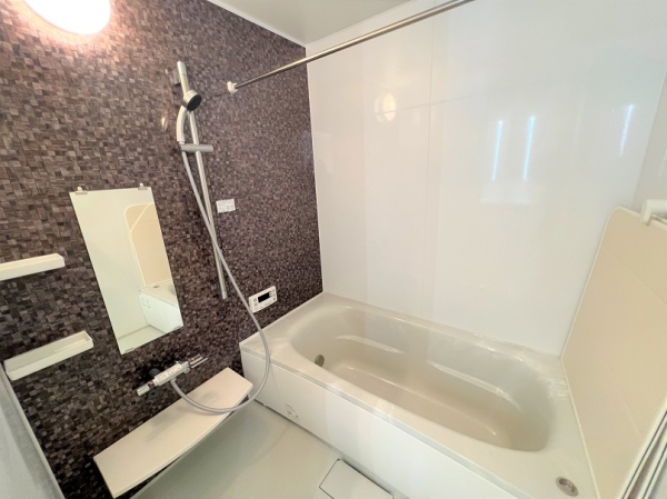 バス・シャワールーム　※同物件別号室写真となります。
