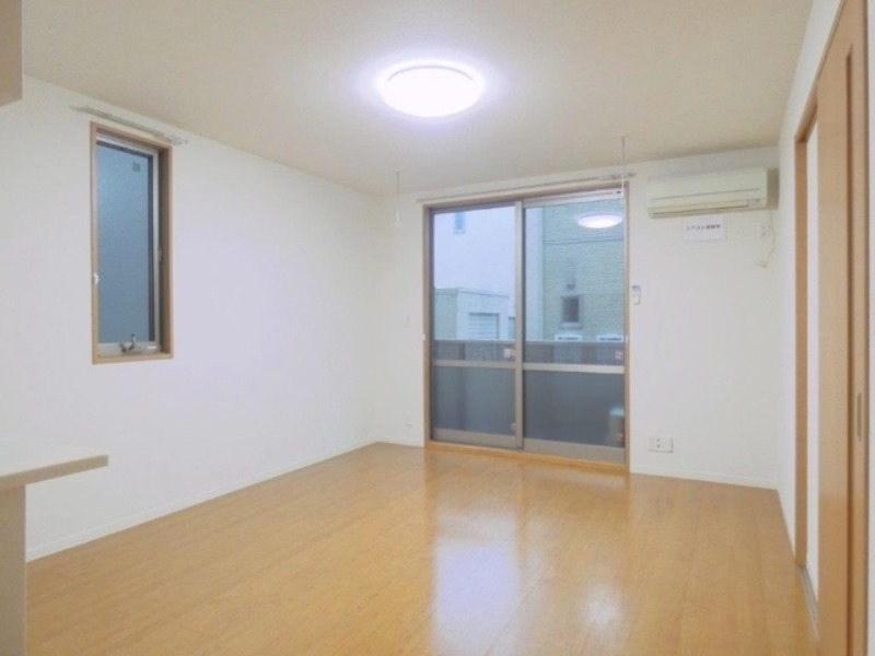 居室・リビング　図面と現状に相違がある場合には現状を優先