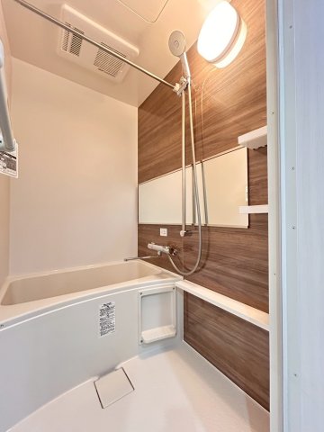 バス・シャワールーム　追い炊き機能付き　　参考写真