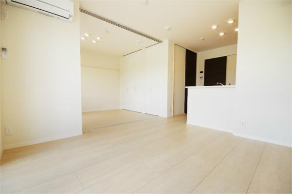 居室・リビング　類似室内