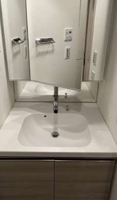 洗面設備　同仕様