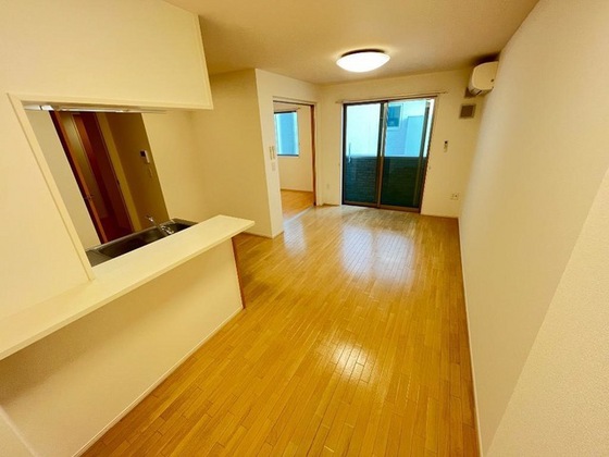 居室・リビング　※別部屋の写真です