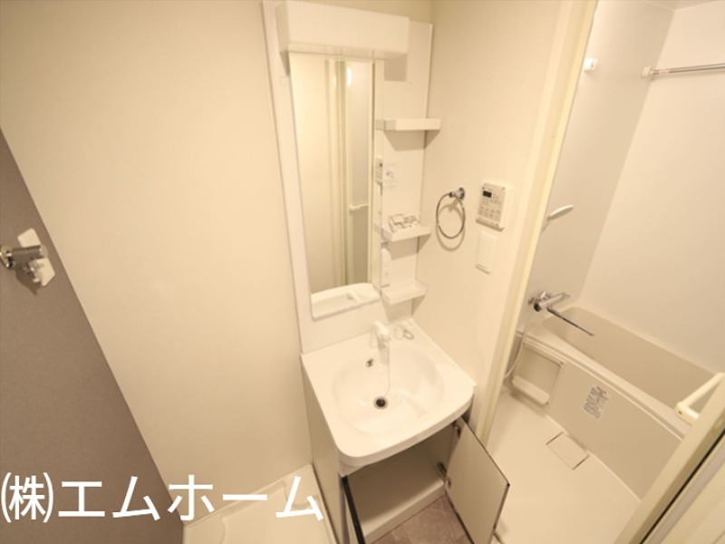 洗面設備　脱衣所　独立洗面化粧台