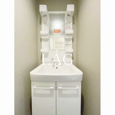 洗面設備　独立洗面台です。