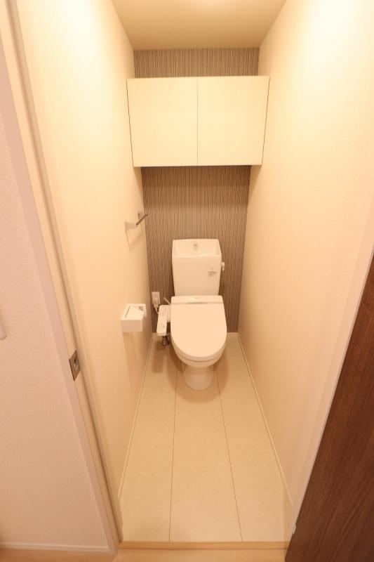 トイレ　温水洗浄暖房便座トイレ