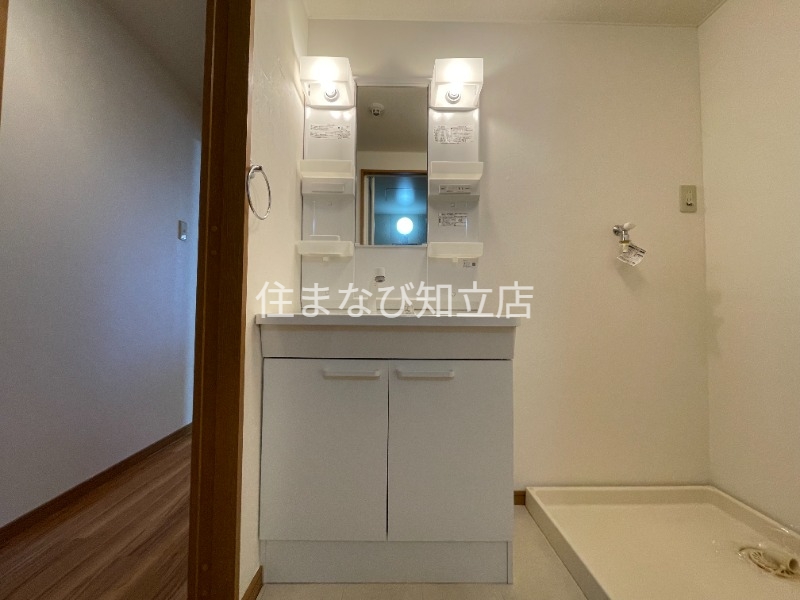洗面設備　同型別部屋写真