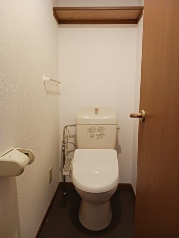 トイレ　トイレもきれいです