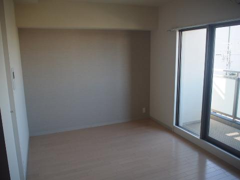 居室・リビング　室内