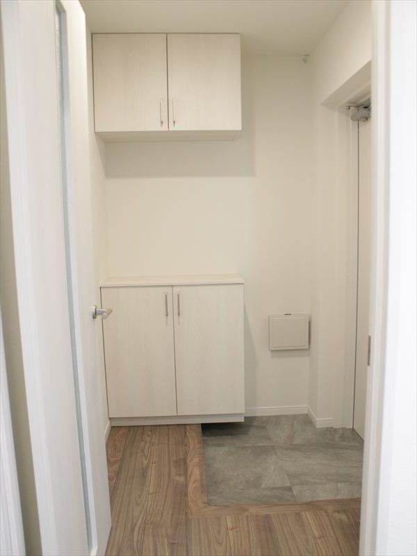 玄関　グラングスト文京　文京区水道２